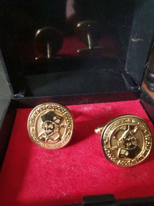 VINTAGE GOLDPLATED RICHELIUE  CUFFLINKS