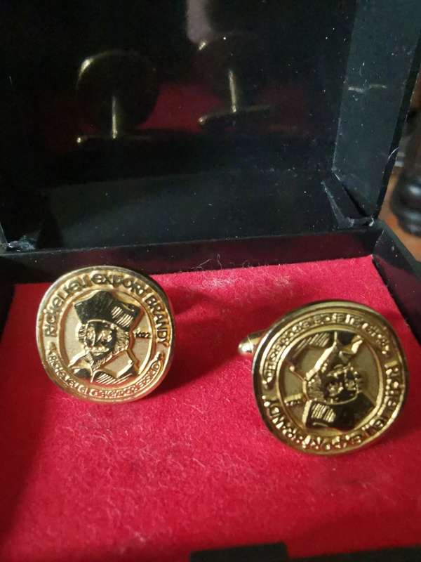 VINTAGE GOLDPLATED RICHELIUE  CUFFLINKS