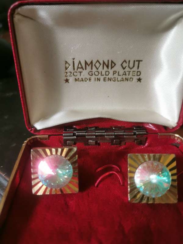 VINTQAGE DIAMOND CUTT 22CT GOLDPLATED CUFFLINKS