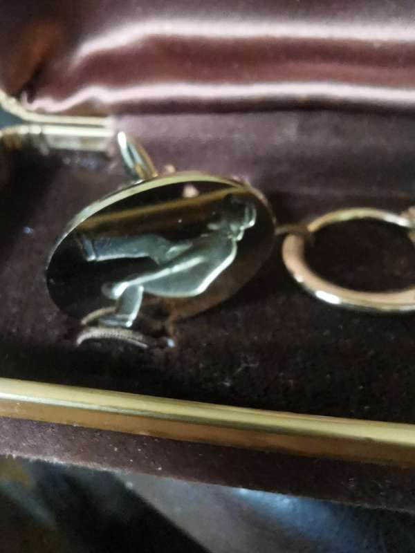 VINTAGE STRATTON ENGLAND CUFFLINKS IN BOX