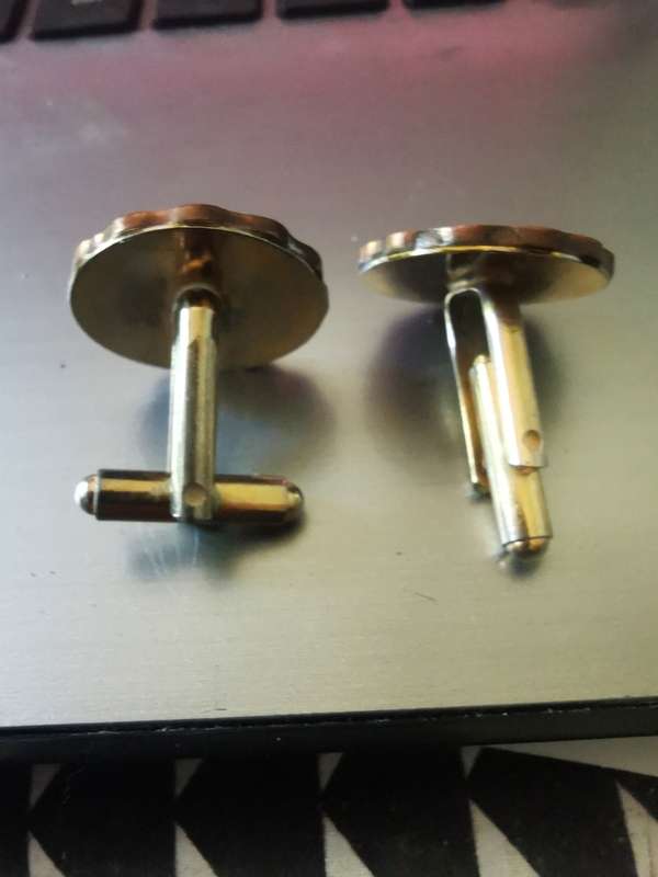 ANTIQUE CUFFLINKS