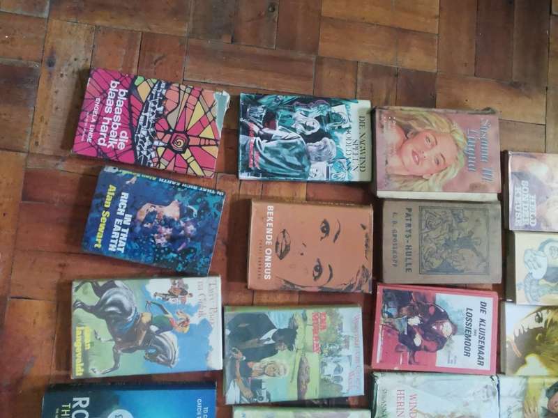 LOT STORY BOOKS