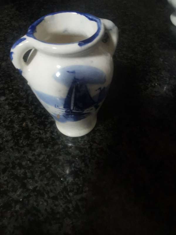 VINTAGE 6,5CM 2 HANDLE  VASE