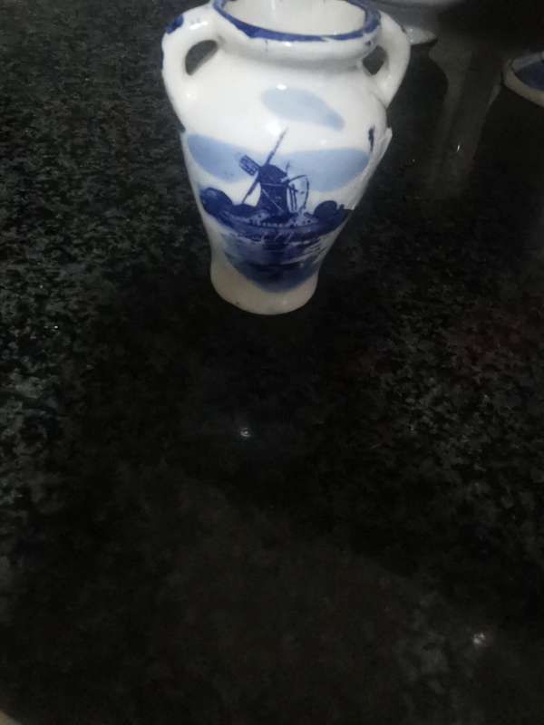 VINTAGE 6,5CM 2 HANDLE  VASE