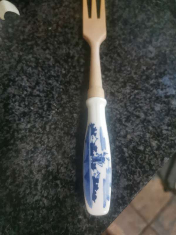 VINTAGE WOODEN FORK WITH PORCELAIN HANDLE