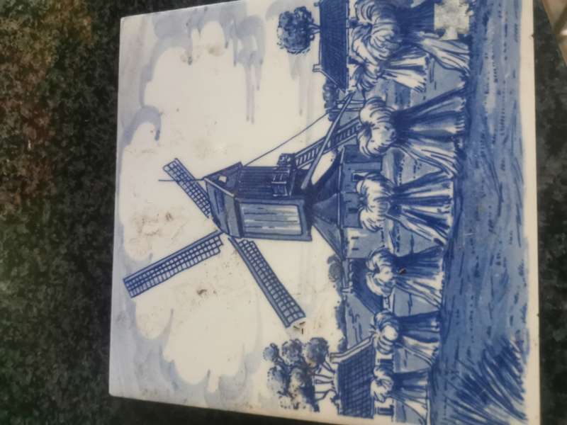 VINTAGE BLAAUW DELFT HOLLAND HANDPAINTED TILE