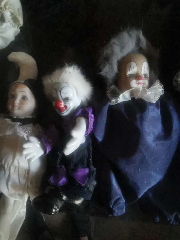 7 VINTAGE CLOWN  DOLLS