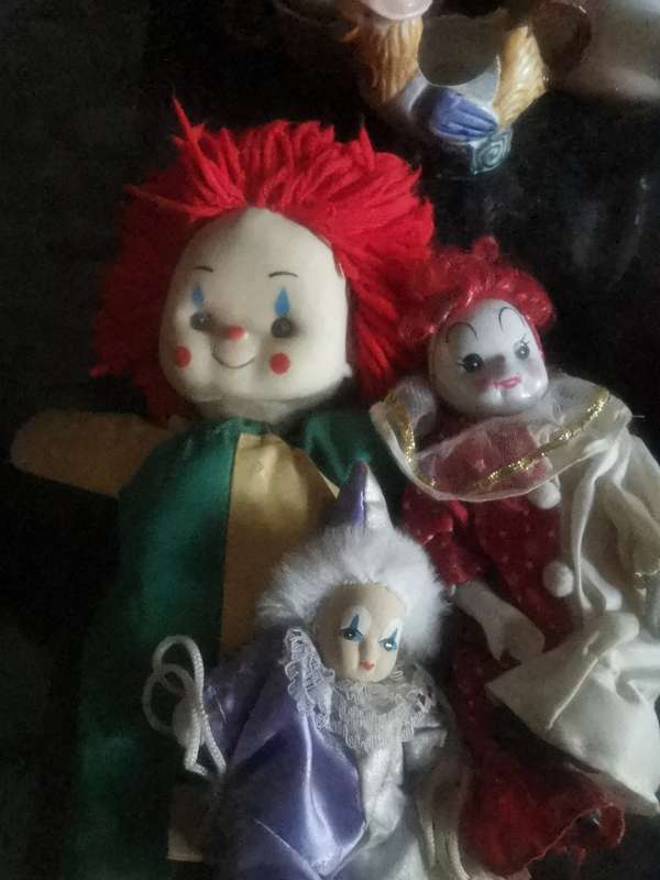 7 VINTAGE CLOWN  DOLLS
