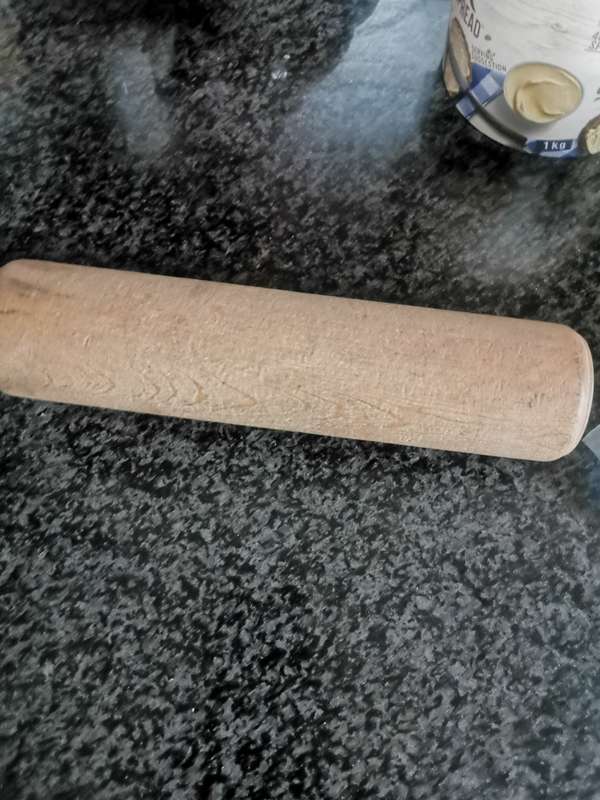 VINTAGE DOUGH ROLLER WITHOUT HANDLE