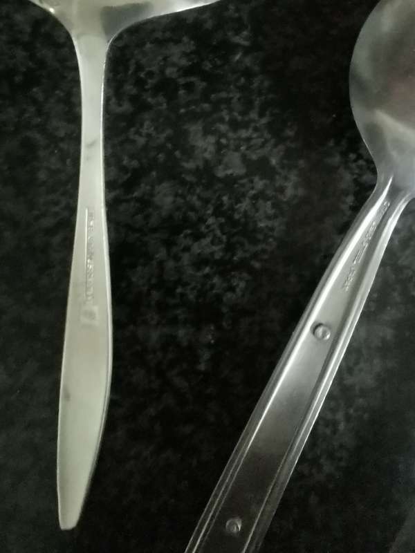4 MARKED VNTAGE KITCHEN UTENSILS