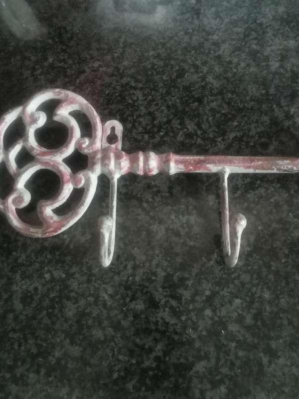 ANTIQUE IRON KEY WALL HANGER FOR CLOTHS ETC