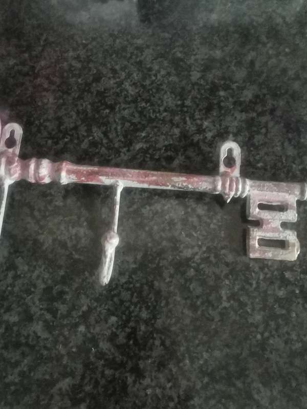 ANTIQUE IRON KEY WALL HANGER FOR CLOTHS ETC
