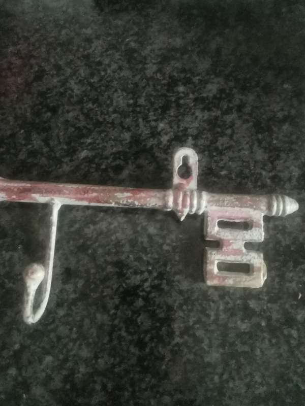 ANTIQUE IRON KEY WALL HANGER FOR CLOTHS ETC