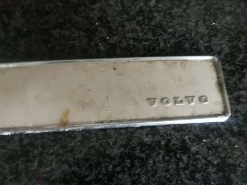 VINTAGE VOLVO BADGE