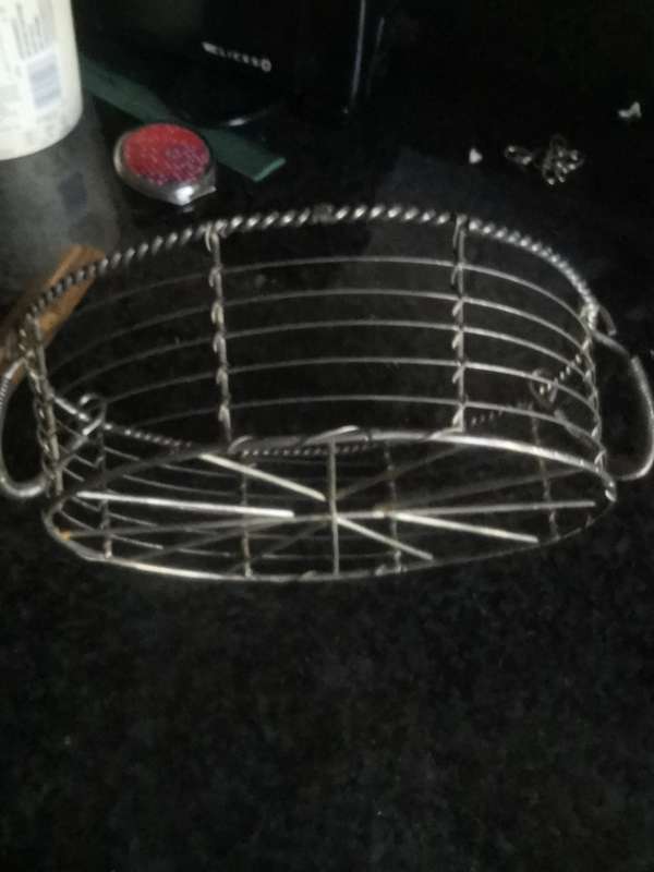 VINTAGE WIRE BASKET