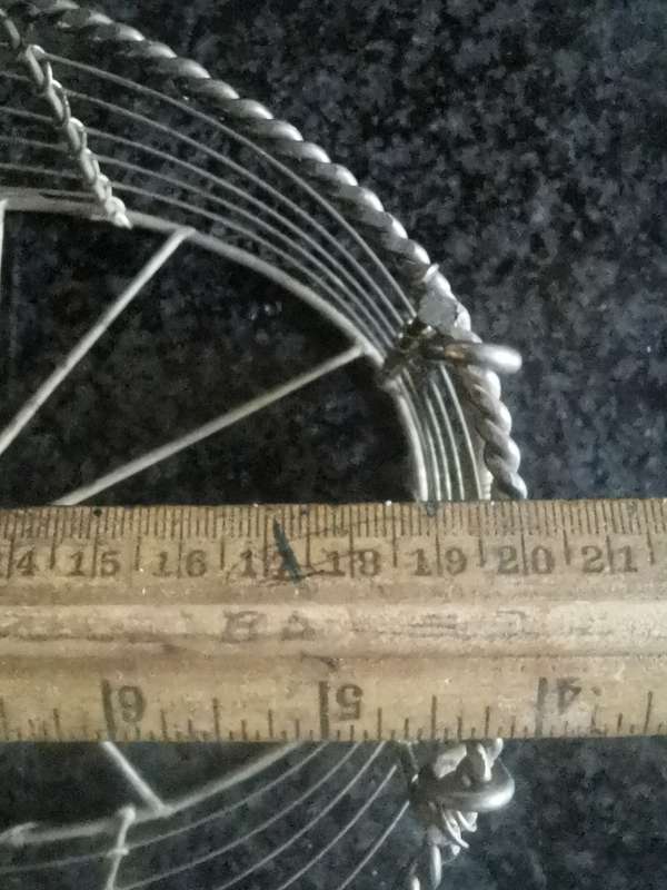 VINTAGE WIRE BASKET