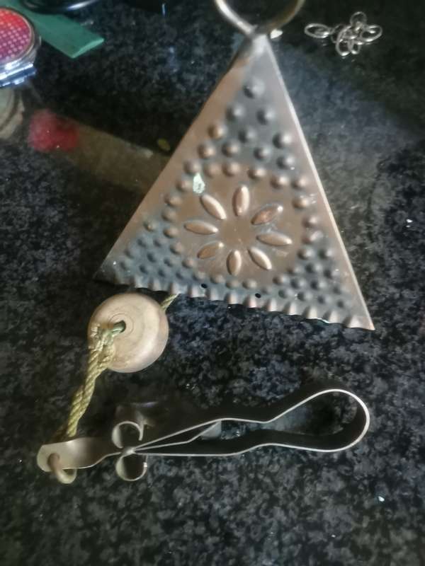 VINTAGE SMALL HANGING ORNAMENT