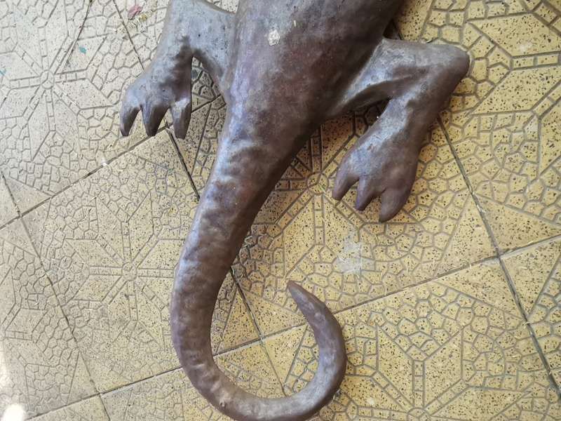 2 VINTAGE WALL MOUMTED LIZZARDS