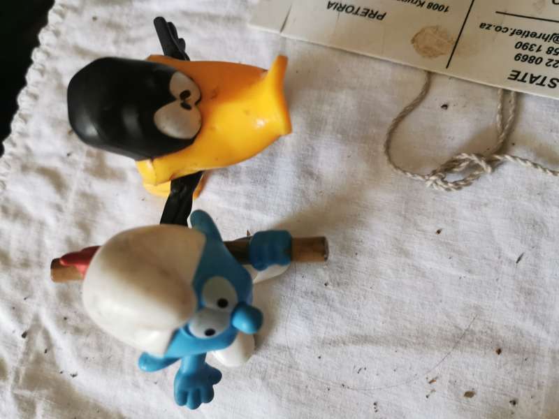 2 COLLECTABLE TOYS