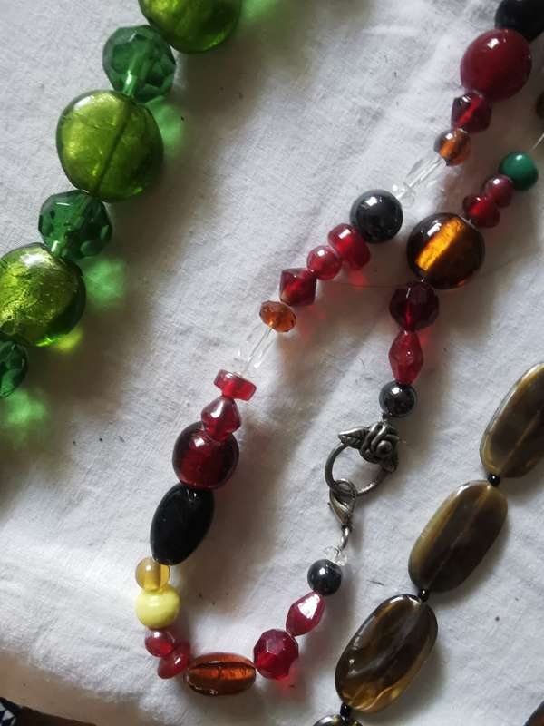 3 CHARMIMG NECKLACES