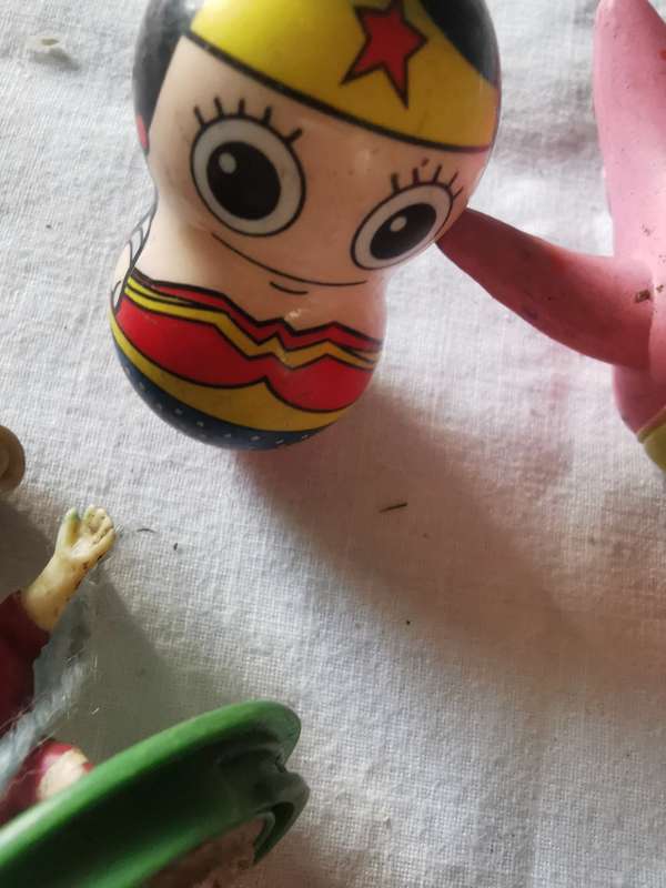 3 SMALL COLLECTABLE CHARACTERS