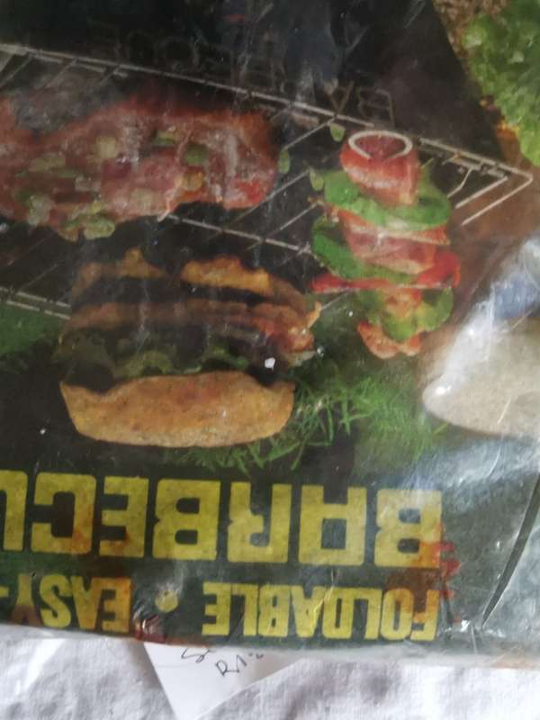 NEW FOLDABLE BARBECUE