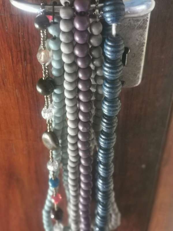 VINTAGE 13 BEADED STRINGS
