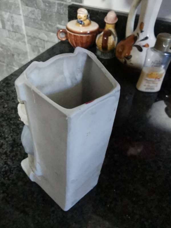 VINTAGE DECORATED VASE
