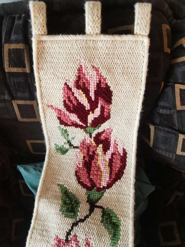 VINTAGE WALL TAPESTRY