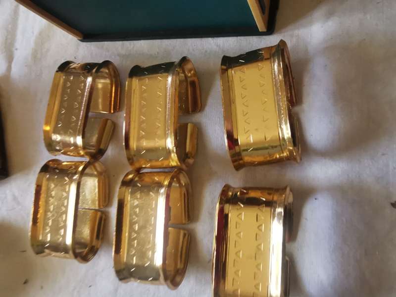 6 VINTAGE NAPKIN HOLDERS