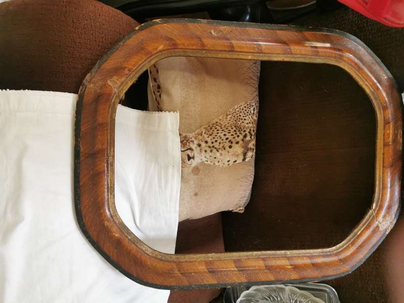 ANTIQUE  BIG FRAME