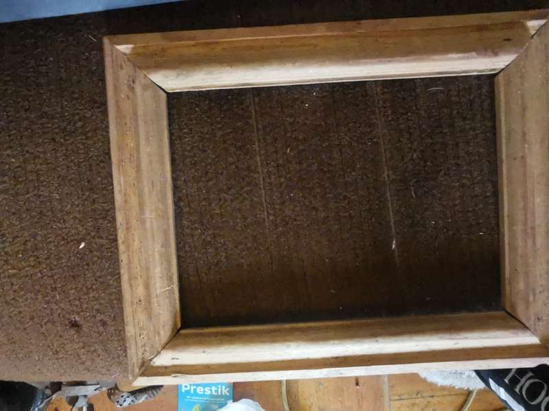 VINTAGE WOODEN FRAME