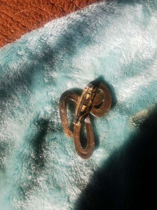 VINTAGE BROOCH