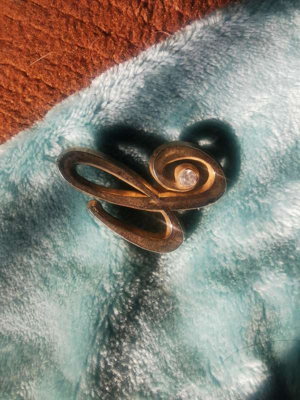 VINTAGE BROOCH