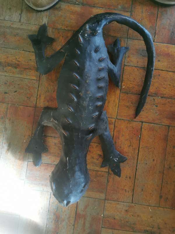 VINTAGE BLACK  GHECKO FOR WALL