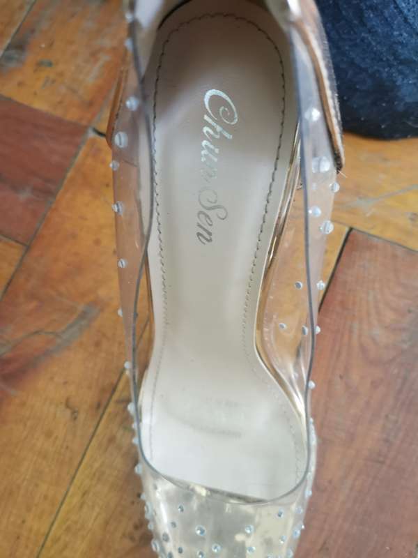 CHAMPAGNE COLOUR SHOES