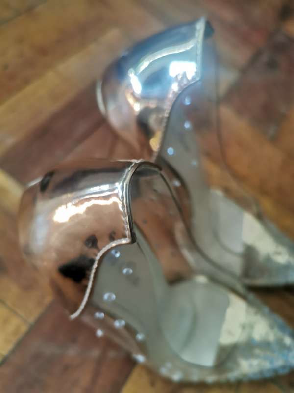 CHAMPAGNE COLOUR SHOES