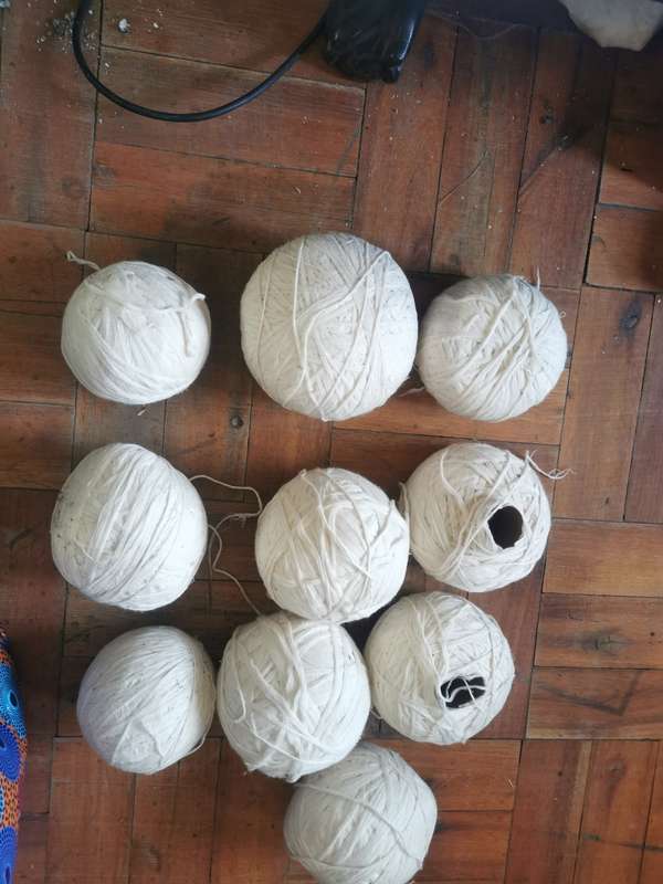 LOT KNITTING YARN