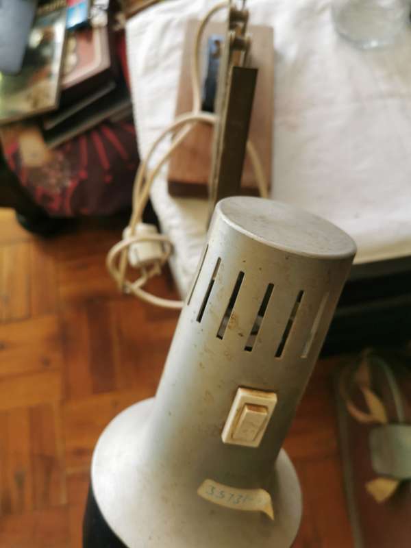 VINTAGE DESKTOP LIGHT
