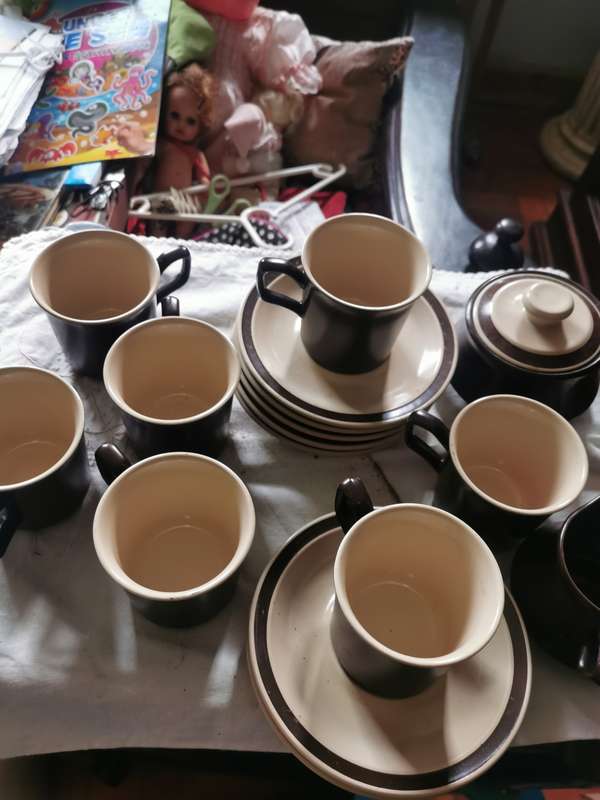 VINTAGE 17 PIECE NIKKO TEASET