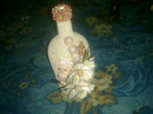 PRETTY  VINTAGE DECORATED BOTTLE WITH SHELLS