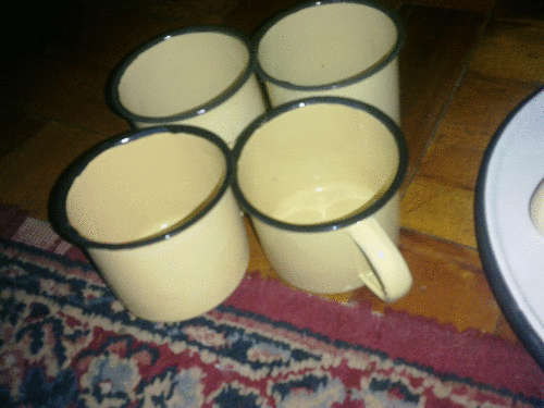 ENAMEL MUGS 4