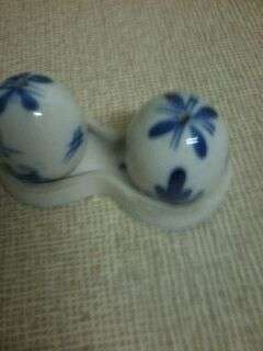 small delft salt and ppper set