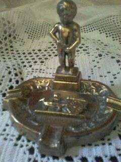 STUNNING COPPER ASHTRAY WITH LITTLE BOY