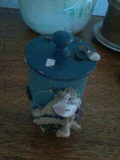 Decorative tin