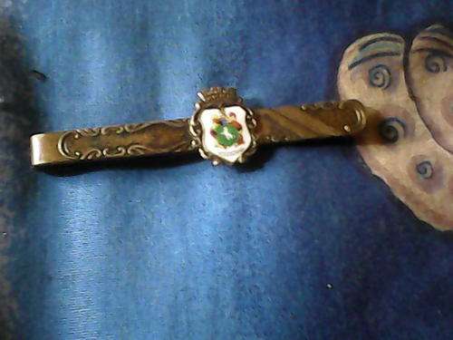 army pin