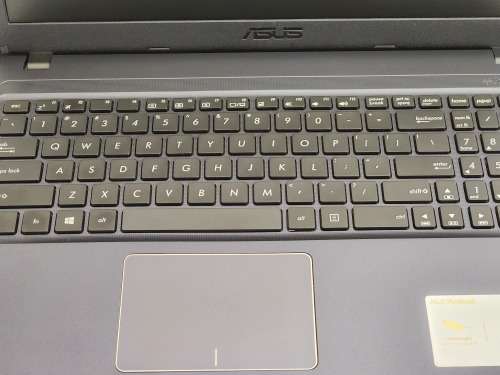 Asus X543 i3 with 256GB ssd, 8GB ram and Win11