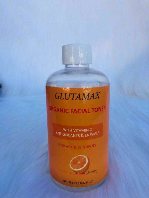 GLUTAMAX ORGANIC BRIGHTENING TONER WITH VITAMIN C AND ENZYMES- 250ml