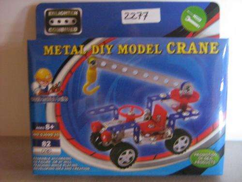 Metal DIY Model Crane 82 pcs - Ages 8+