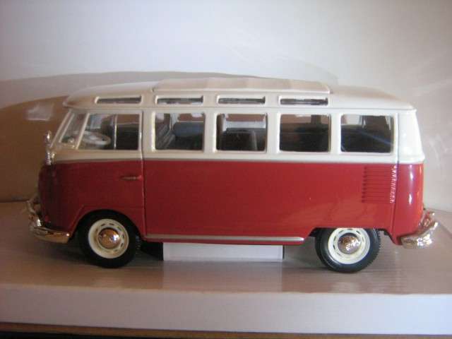 Volkswagen Van "Samba (Scale 1/25) by Maisto Special Edition